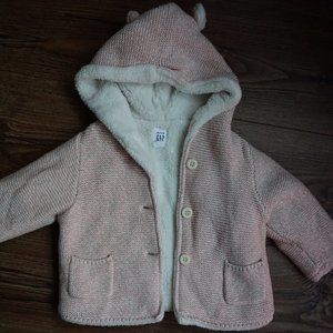Baby Gap pink knit sherpa lined sweater cardigan with bear hoodie 6-12 months.